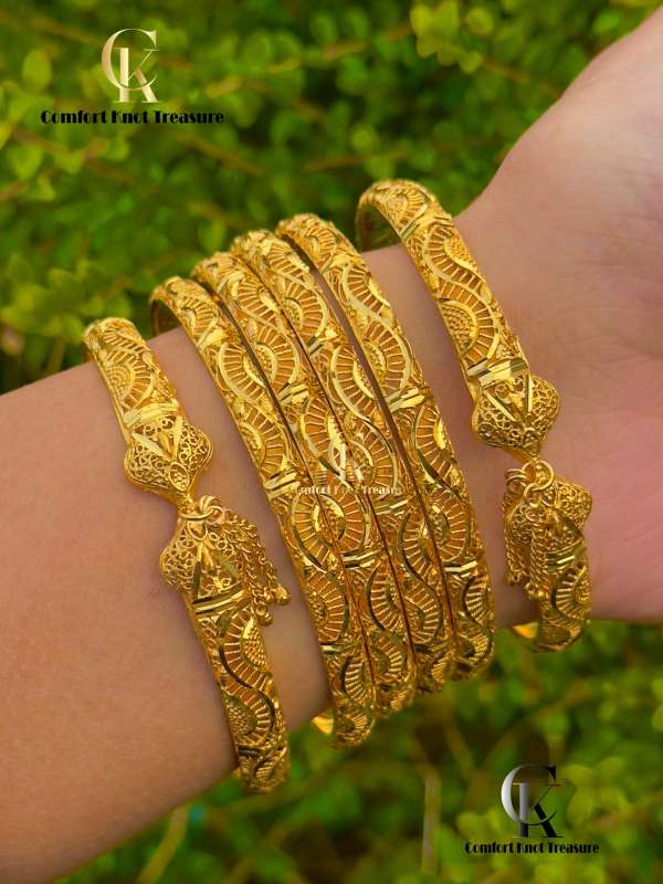 New Look Gold Bangles With Tassal | 24k Gold Plated | Set Of 6 Bangles